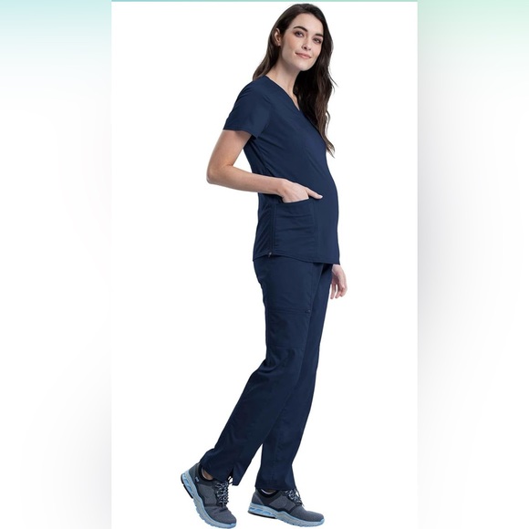 Cherokee Maternity Scrub Top - Picture 4 of 5